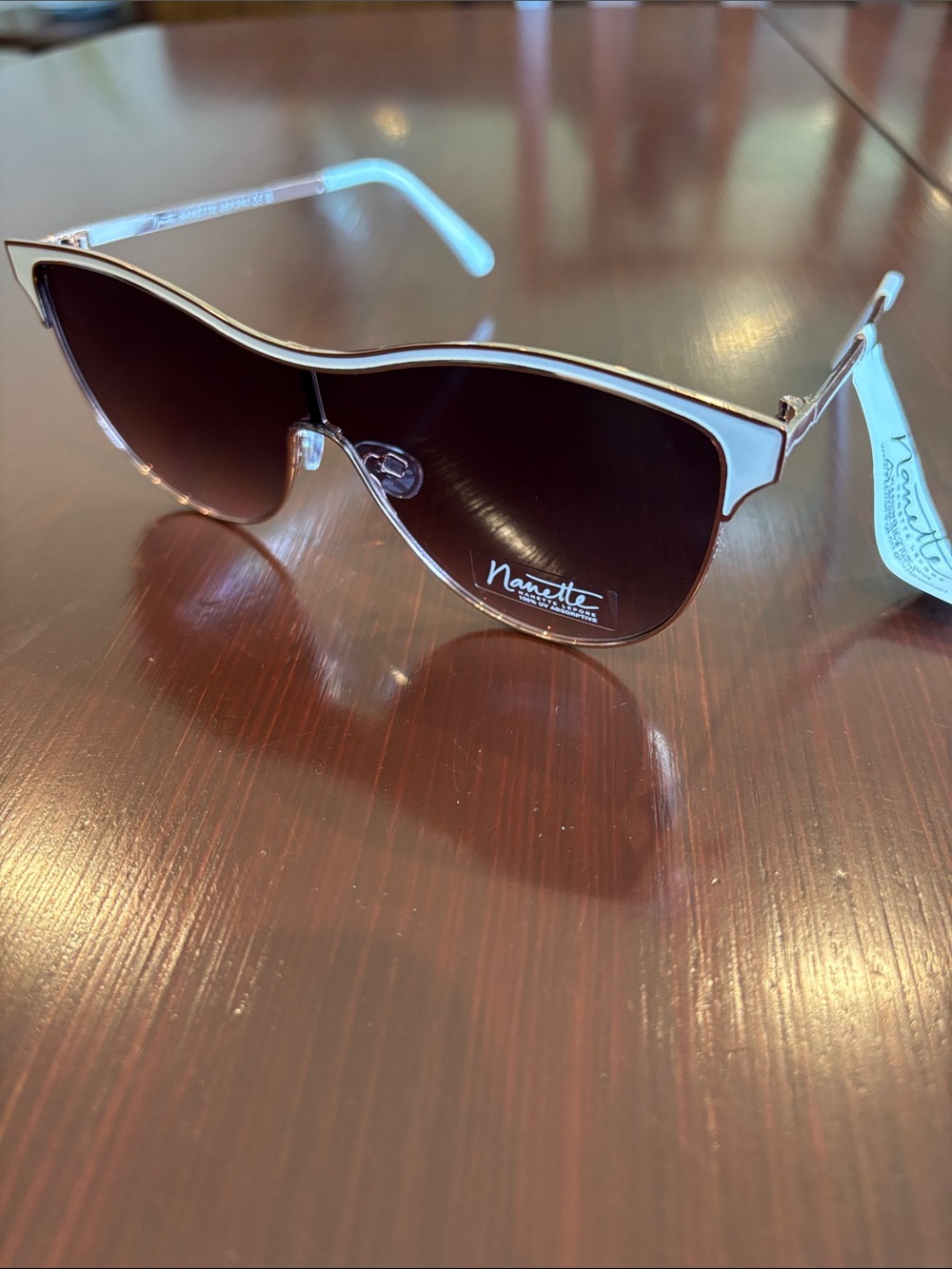 Nanette Lepore Goldtone/white metal Frame,100% UV protection,pink gradient lens